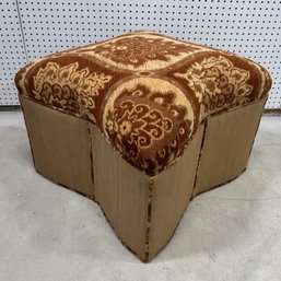 Modern Upholstered Quadripartite Ottoman