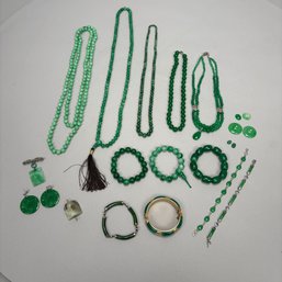 Group Of Jewelry In Nephrite Jade And Other Materials