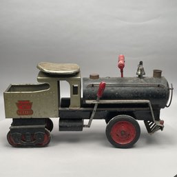 Keystone Mfg. Co. 6400 Ride On Locomotive/ Train Engine, Boston, Massachusetts, 1930s-1950s