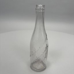 Frank Jones Brewing Co., Portsmouth, New Hampshire Pre-Prohibition Colorless Glass Stout Or Ale Bottle