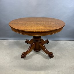 Golden Oak Quarter-Sawn Oak Extension Dining Table, Late 19th-Early 20th Century