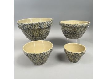 Set Of Four American Graduated Blue Spongeware Mixing Bowls, R. Ransbottom, Roseville, Ohio, Twentieth Century