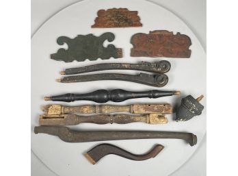 Group Amer. Carved & Painted Wood Furniture Fragments, Balusters & An Architectural Acorn Finial, 18th Cent.