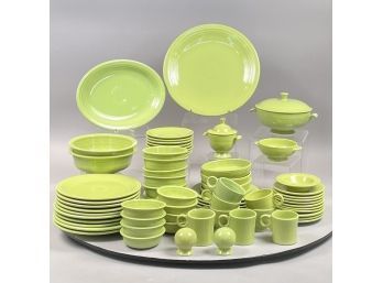 Fiestaware 'Chartreuse' Part Dinner Service, Homer Laughlin China Company, Mid-Twentieth Century