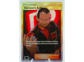 GIOVANNI'S EXILE Hidden Fates Set Full Art SECRET RARE Holographic Pokemon Card!!!!
