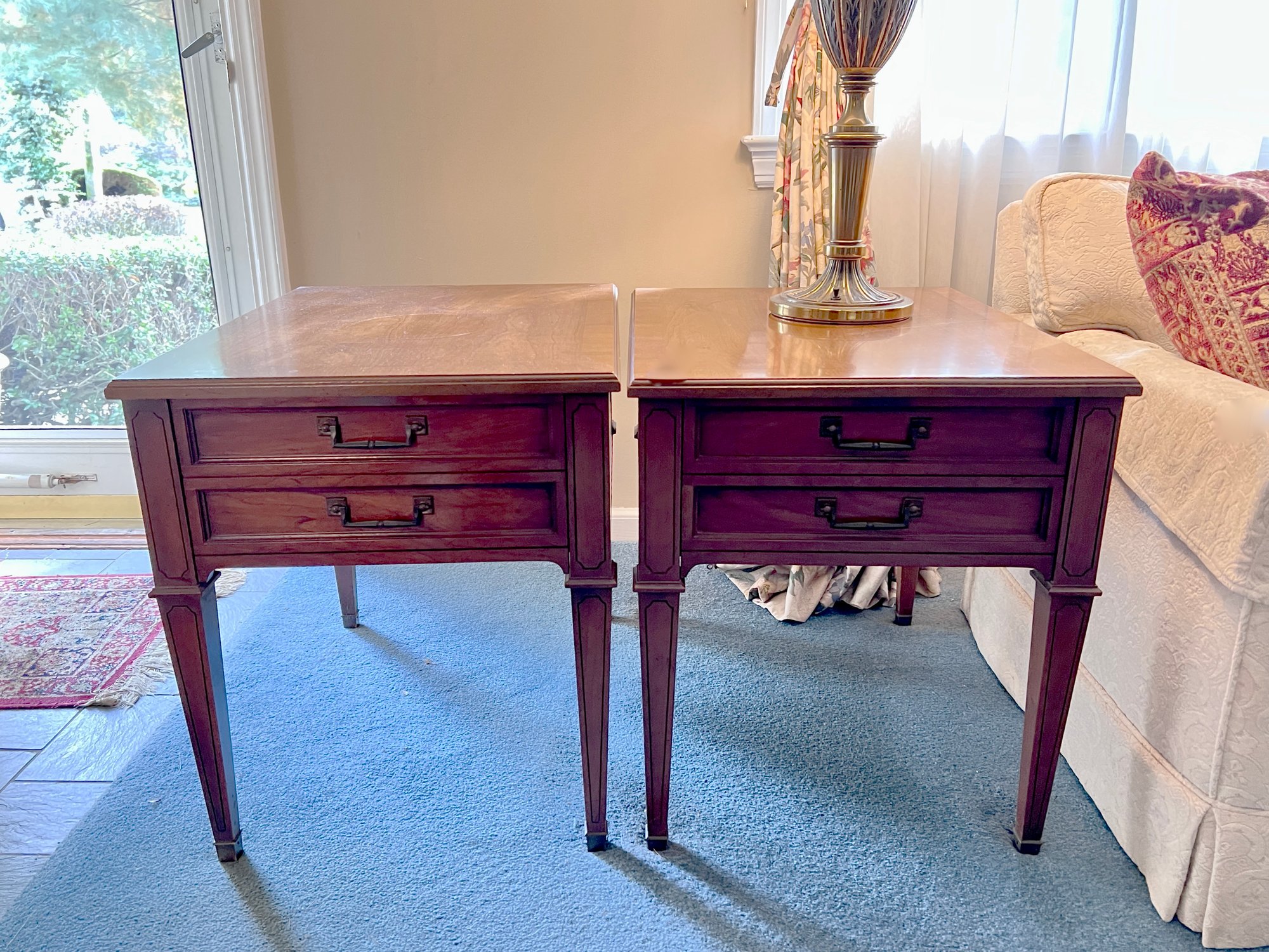 LR) PAIR OF VINTAGE DREXEL HERITAGE END TABLES / NIGHT STANDS - 27