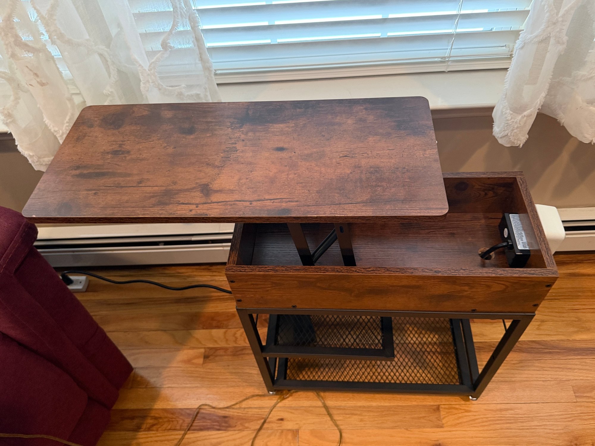 (DEN) EXPANDABLE WOOD ACCENT UTILITY TABLE WITH POWER OUTLET - 25