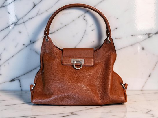 (HB-3) SALVATORE FERRAGAMO GANCINI SHOULDER BAG-BROWN IN EXCELLENT CONDITION - APPROX. 16'X6'X10'