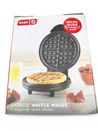 (B-23) NEW IN BOX -DASH EXPRESS WAFFLE MAKER-NON STICK-1000 WATTS