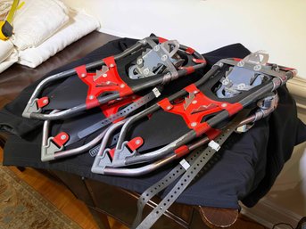 (B-26) PRE OWNED 2 PAIR OF ATLAS RUN SNOWSHOES-DUAL TRAC-SUPER LITE-LOCAL PU ONLY