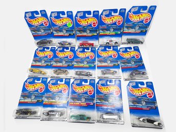 (D-6) VINTAGE LOT OF 15 NEVER OPENED HOT WHEELS  TOY CAR MODELS