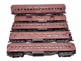 (D-46) VINTAGE POST WAR LIONEL NEW YORK CENTRAL PASSENGER TRAIN SET-2624, 2625, 2626, 2627 & 2628