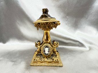 (A-7) VINTAGE METAL LOUIS X5 STYLE CHERUB WITH CAMEO BASE AND LIGHTER-JAPAN