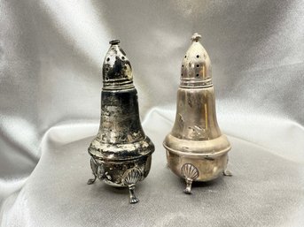 (A-31) VINTAGE PAIR OF WEIGHTED STERLING SILVER SALT AND PEPPER SHAKES