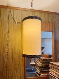 (UPBR) VINTAGE MID CENTURY HANGING SWAG LIGHT, WORKING ELECTRIC PLUG IN - 28' BY 10'W