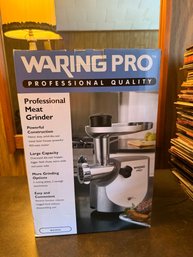 (up-2) NEW IN BOX WARING PROFESSIONAL MEAT GRINDER MG800