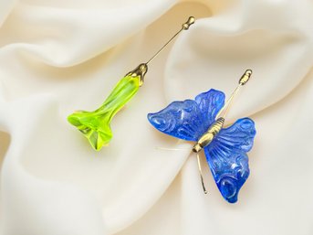 (J-7) VINTAGE PAIR OF DAUM FRANCE GOLD TONE GLASS PIN/BROOCHES-FLOWER AND BUTTERFLY-SIGNED