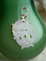 (J-12) VINTAGE CARVED CELADON GREEN JADE PENDANT WITH 14 KARAT GOLD BALE AND BALL