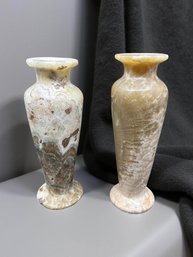 (A-73) VINTAGE MINIATURE PAIR OF HAND CARVED ONYX MARBLE TABLE VASES