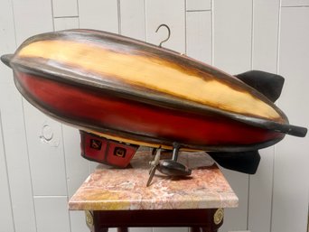 (P-39) VINTAGE DIE CAST COMPOSITE BLIMP ZEPPELIN -DISPLAY AIRSHIP -W/HANGING HOOK -30' BY 14'