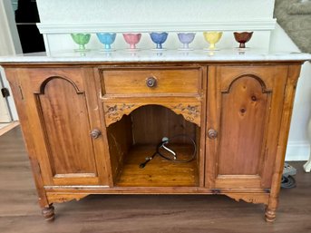(LR) ANTIQUE OAK STORAGE CABINET WITH WHITE MARBLE TOP - 48' BY 32' BY 20'