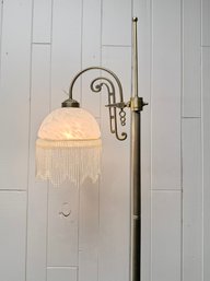 (P-61) VINTAGE VICTORIAN STYLE FLOOR LAMP WITH BEADED GLASS SHADE & BRASS BASE, WORKING - 61'