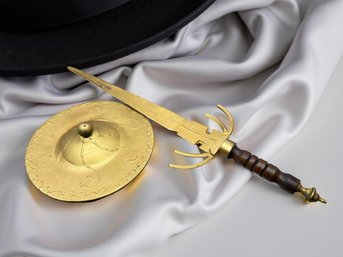 (A-98) VINTAGE PAIR OF REPLICA SWORD AND SHIELD WALL HANGERS