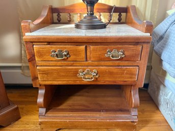 (UPBR) PAIR OF VINTAGE COLONIAL PINE SOLID WOOD NIGHTSTANDS WITH MARBLE TOPS - 24' BY 25'