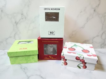 (A-17) VINTAGE LOT OF 4 BOXED CRYSTAL ITEMS -OLEG CASSINI, 2 SIMON DESIGNS, LUCIEN PICCARD