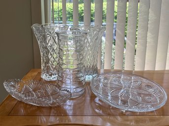 (DR) FIVE PIECES OF VINTAGE CUT CRYSTAL & GLASS - 10'-13'