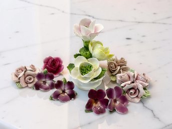 (A-64) VINTAGE SET OF BONE CHINA FLORAL CENTERPIECES AND FIGURINES