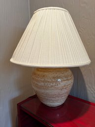 (E-8) SIGNED VINTAGE 1984 ART POTTERY TABLE LAMP & SHADE - 23' BY 9'