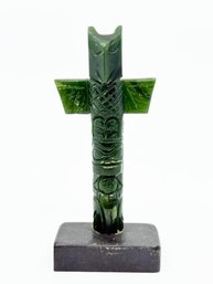 (A-66) VINTAGE HAND CARVED GREEN JADE TOTEM POLE DESK ORNAMENT/PAPERWEIGHT-APPROX. 4.75' TALL