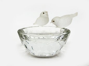 (A-40) VINTAGE SWAROVSKI CRYSTAL BIRD BATH FIGURINE-FROSTED BIRDS ON A FACETED BOWL-APPROX. 3' X 2.5'