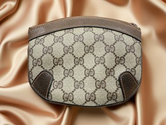 (A-57) VINTAGE GUCCI GG SUPREME CANVAS COSMETIC BAG W/ LEATHER TRIM