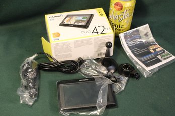Garmin 42LM - 4.3' Touchscreen, Turn By Turn Directions W/Spoken Street Names, NIB  (100)