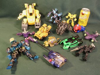 12 Transformer Toys  (106)