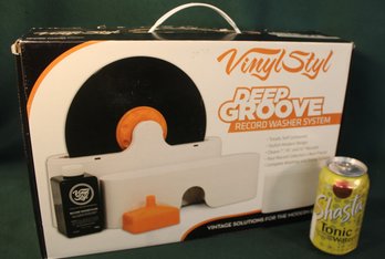 Deep Groove Vinyl Record Washer System, Cleans 7,10 & 12' Records  (122)