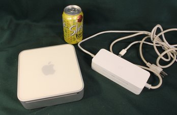Apple Mac Mini 1.83/2x512/80 ComboAPBT 2006, WPower Adapter  (123)