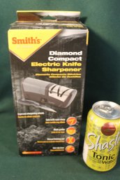 Working Electric Knife Sharpener   (126)