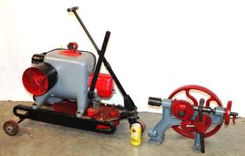 McCormick Seltzer Hit/Miss Motor & Accessory Gear Box   (129)