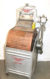 'Gainaday' Antique Electric Clothes Washer & Wringer , 26x28x54'H  (139)