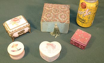 5 Small Boxes - One Is Music Box   (142)