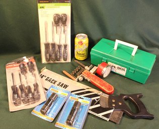 Hoyt Cell Tester, 14' Back Saw, Screwdriver Sets, Mini Flashlights Green Utility Box   (147)
