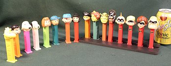 16 Pez Dispensers - Peanuts & Other Characters W/11' Stand   (157)