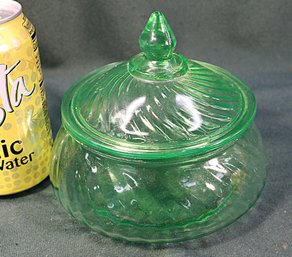 Anchor Hocking Swirl Pattern Green Uranium Glass Covered Candy Dish (160)