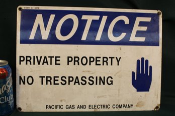 Porcelain 'Notice' Sign, PG&E, 14x10'  (197)