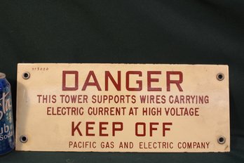 'Danger' Porcelain Sign, PG&E, 13.5x5.5'  (200)