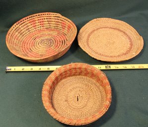 3 Woven Ethnic Baskets, 7 & 9'D   (207)