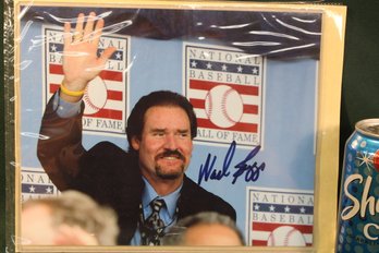 Wade Boggs Signed Photo 8x10 Red Sox  (unverified)   (20)